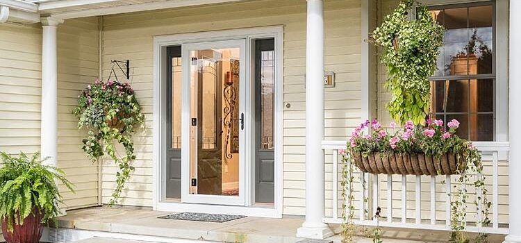screen door installation in Bakersfield